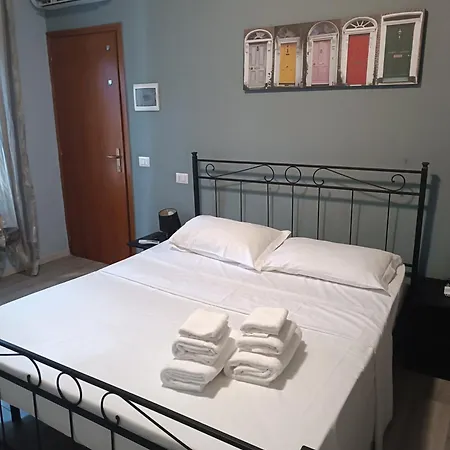 Διαμέρισμα In & Out